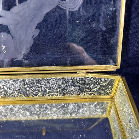 Vintage Etched Unicorn Glass Jewelry Box Gold Hinged Lid Ornate Collectible - Picture 6 of 10